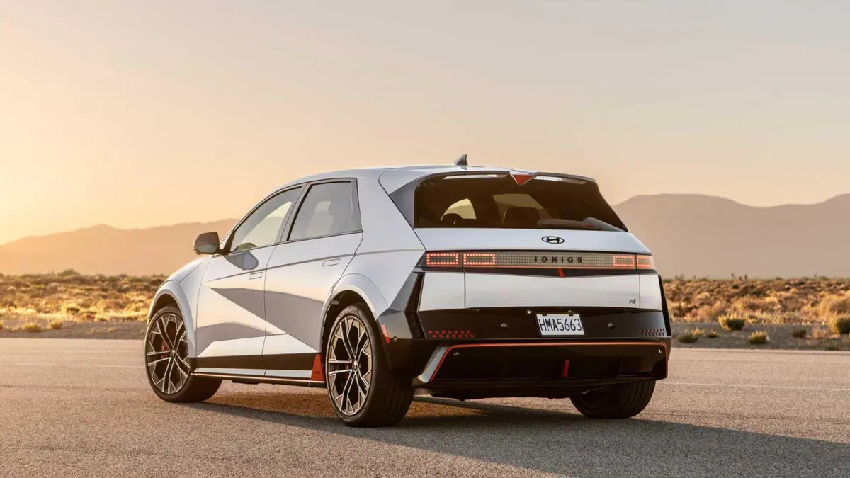 Hyundai Ioniq 5 N (2024-->>) (2)