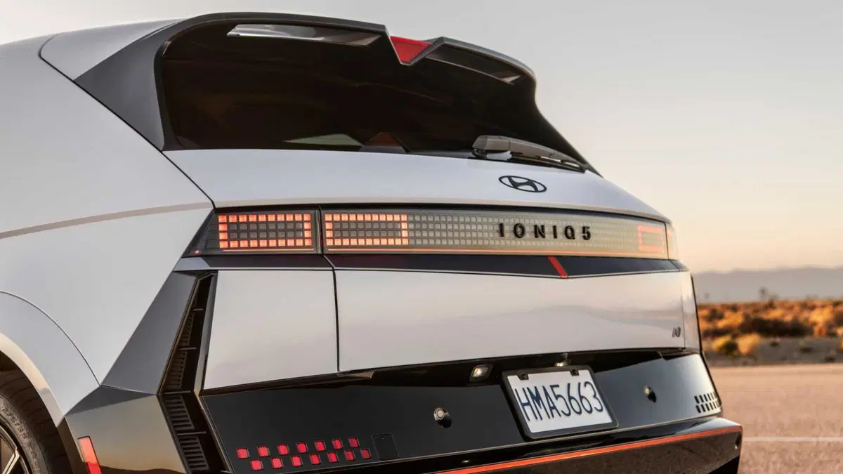 Hyundai Ioniq 5 N (2024-->>) (11)