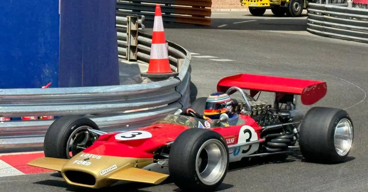 F1. Adrian Newey in pista al Grand Prix Historique di Monaco 2024