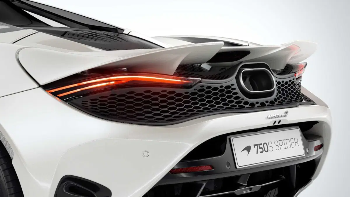 McLaren 750S Cabrio (19)