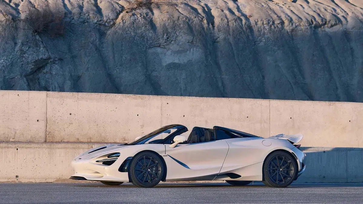 McLaren 750S Cabrio (9)