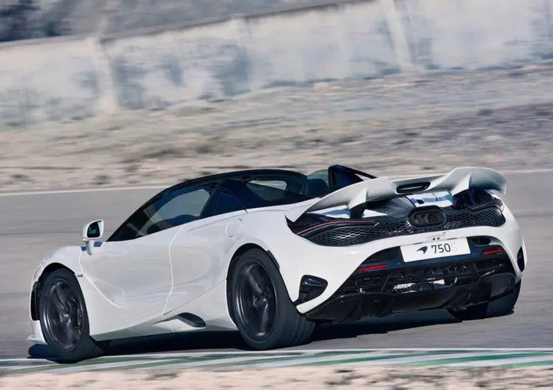 McLaren 750S Cabrio (2023-->>) (12)