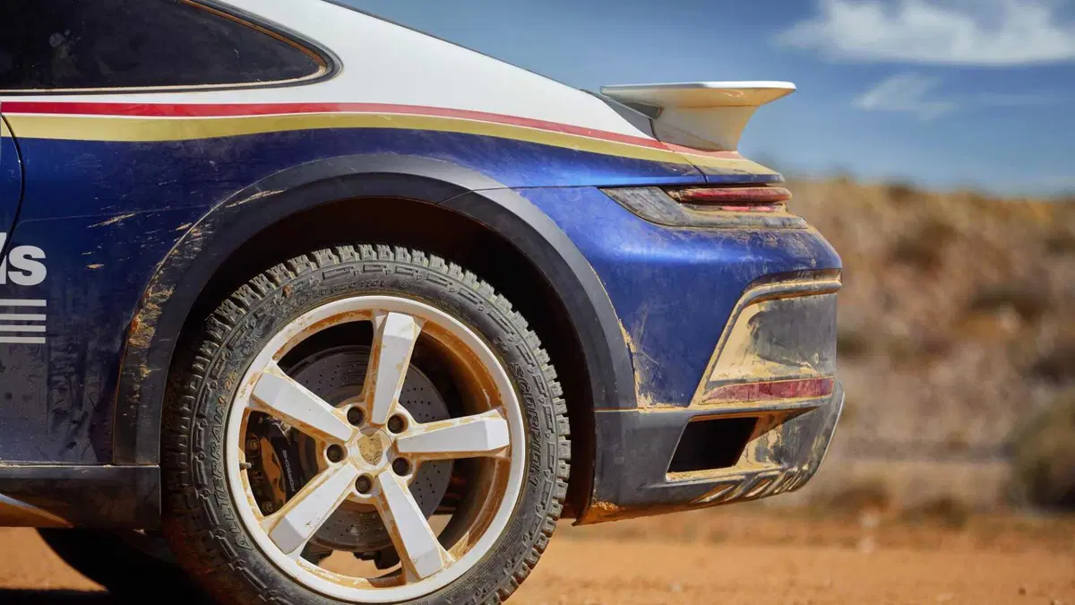 Porsche 911 Coupé Coupe 3.0 Dakar auto (12)
