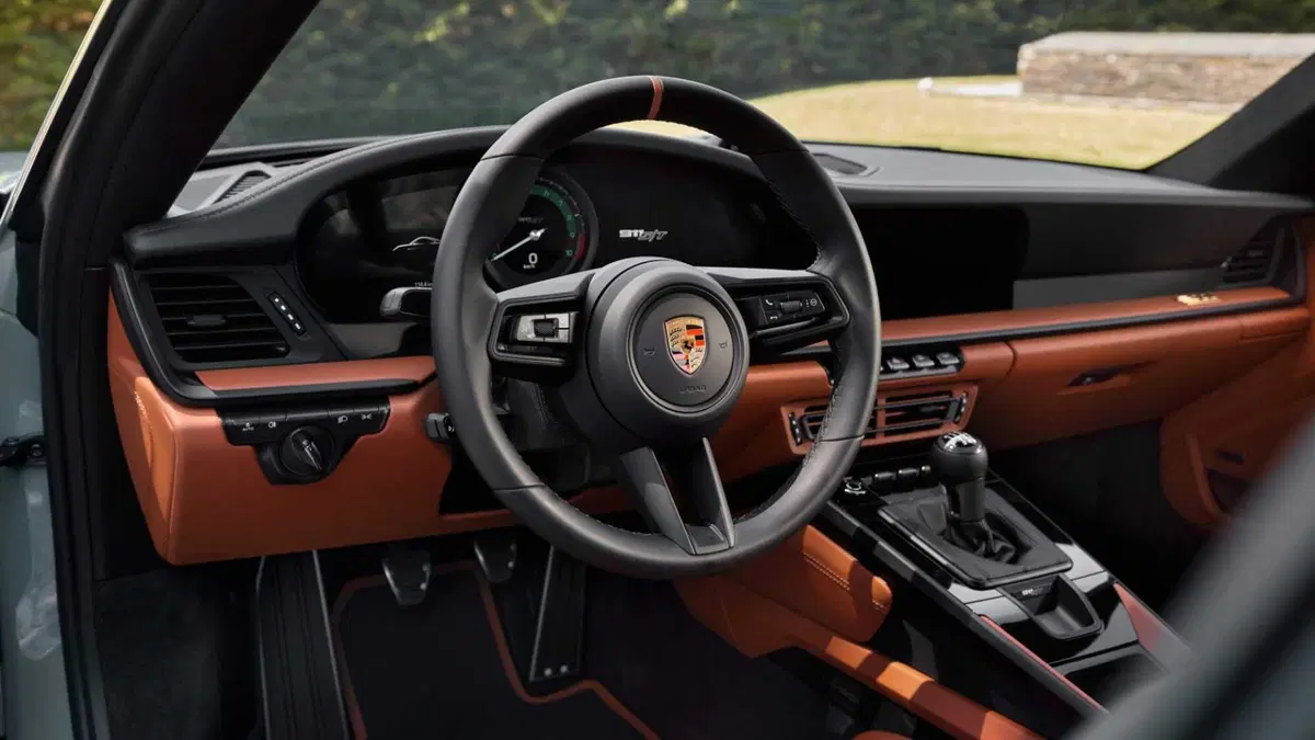Porsche 911 Coupé 4.0 S/T (9)