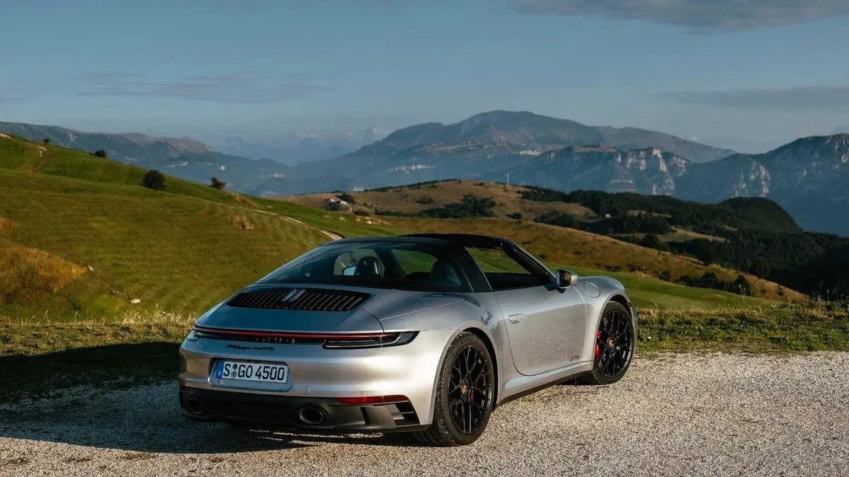 Porsche 911 Cabrio Targa 3.0 4 GTS (4)