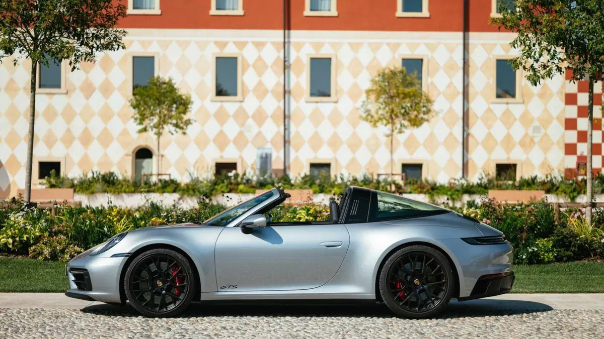 Porsche 911 Cabrio Targa 3.0 4 GTS (6)