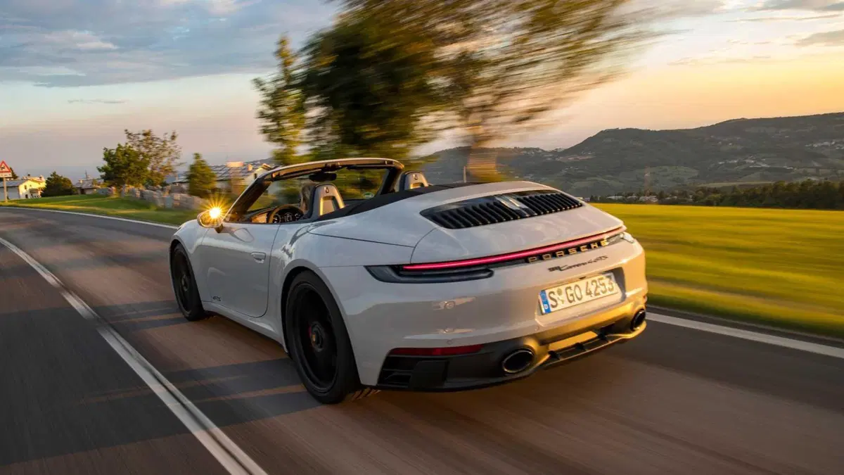 Porsche 911 Cabrio Cabrio 3.0 Carrera 4 GTS (5)