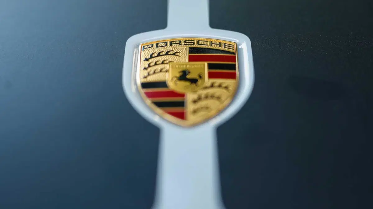 Porsche 911 Cabrio Cabrio 3.0 Carrera 4 GTS (12)