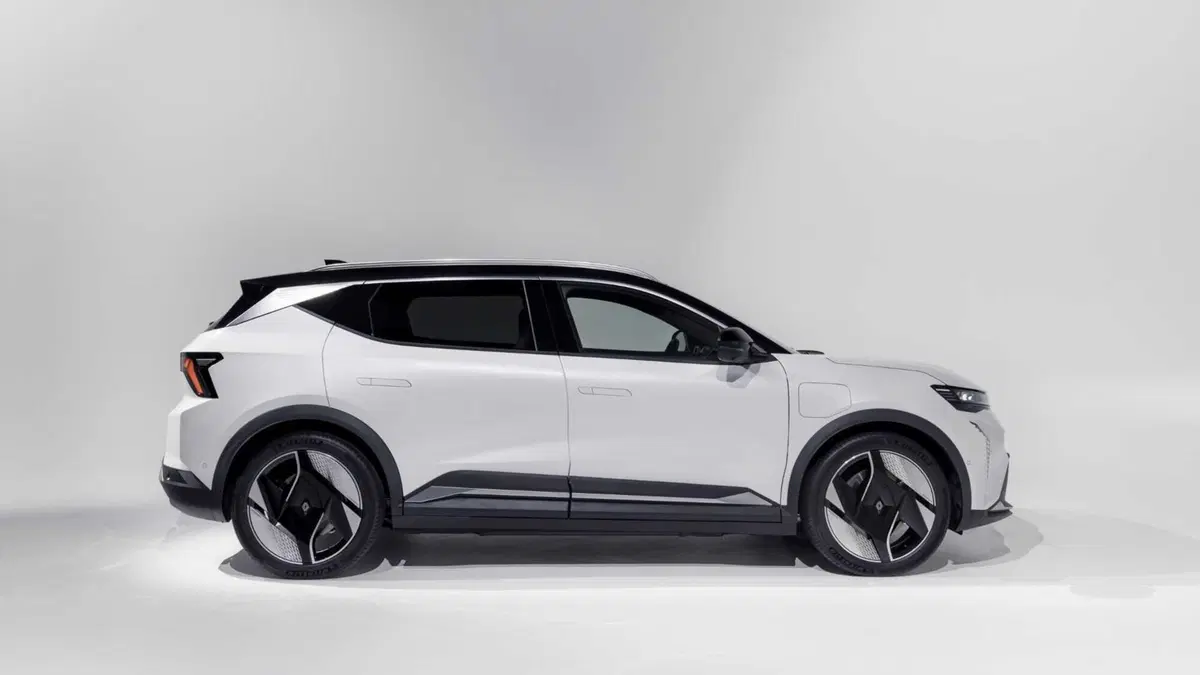 Renault Scenic E-Tech Electric Evolution comfort range 170cv (7)