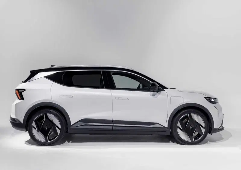 Renault Scenic E-Tech Electric (2016-->>) (7)