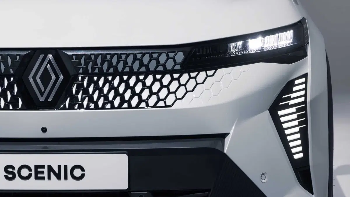Renault Scenic E-Tech Electric Evolution comfort range 170cv (15)