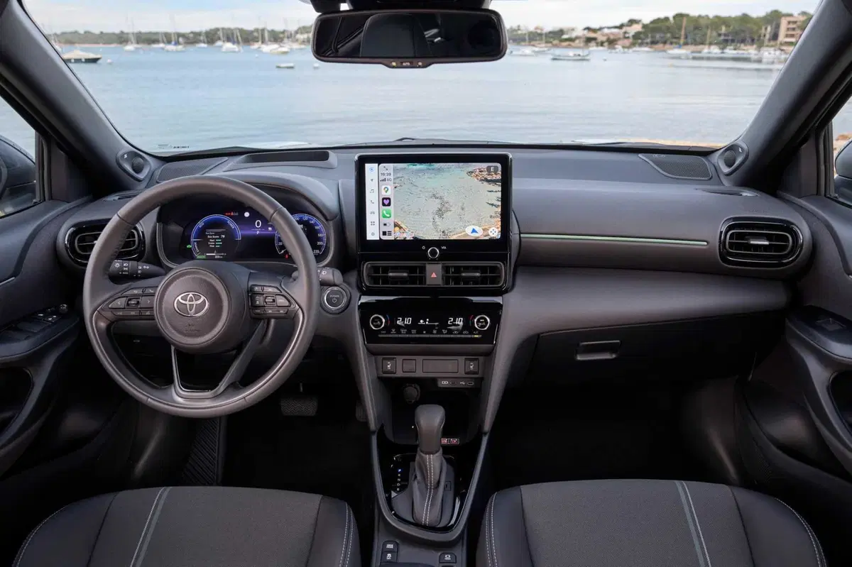 Toyota Yaris Cross 2024: nuovo motore, l'ibrido è più potente  (5)