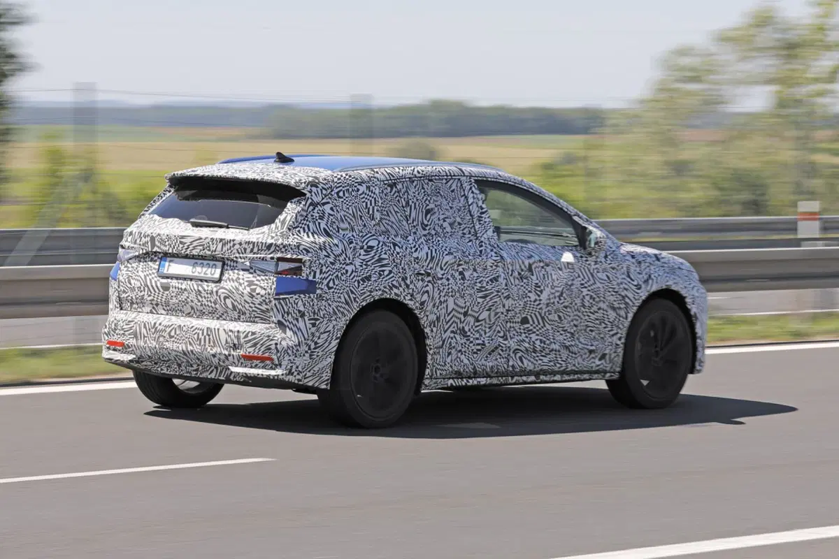 Skoda Elroq: le foto spia della nuova compatta elettrica  (3)
