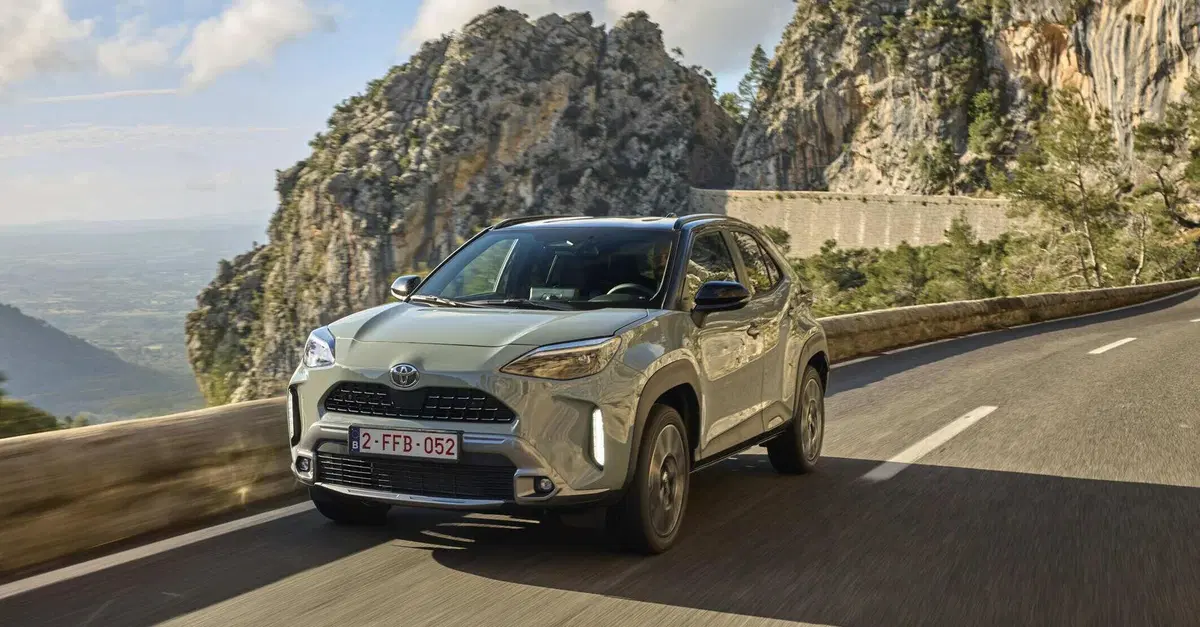 Toyota Yaris Cross 2024: nuovo motore, l'ibrido &egrave; pi&ugrave; potente 