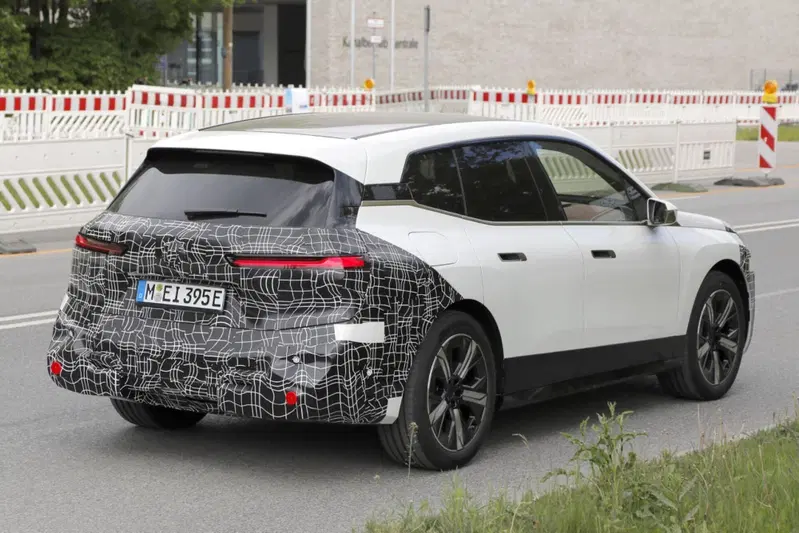 Posteriore BMW iX 2025
