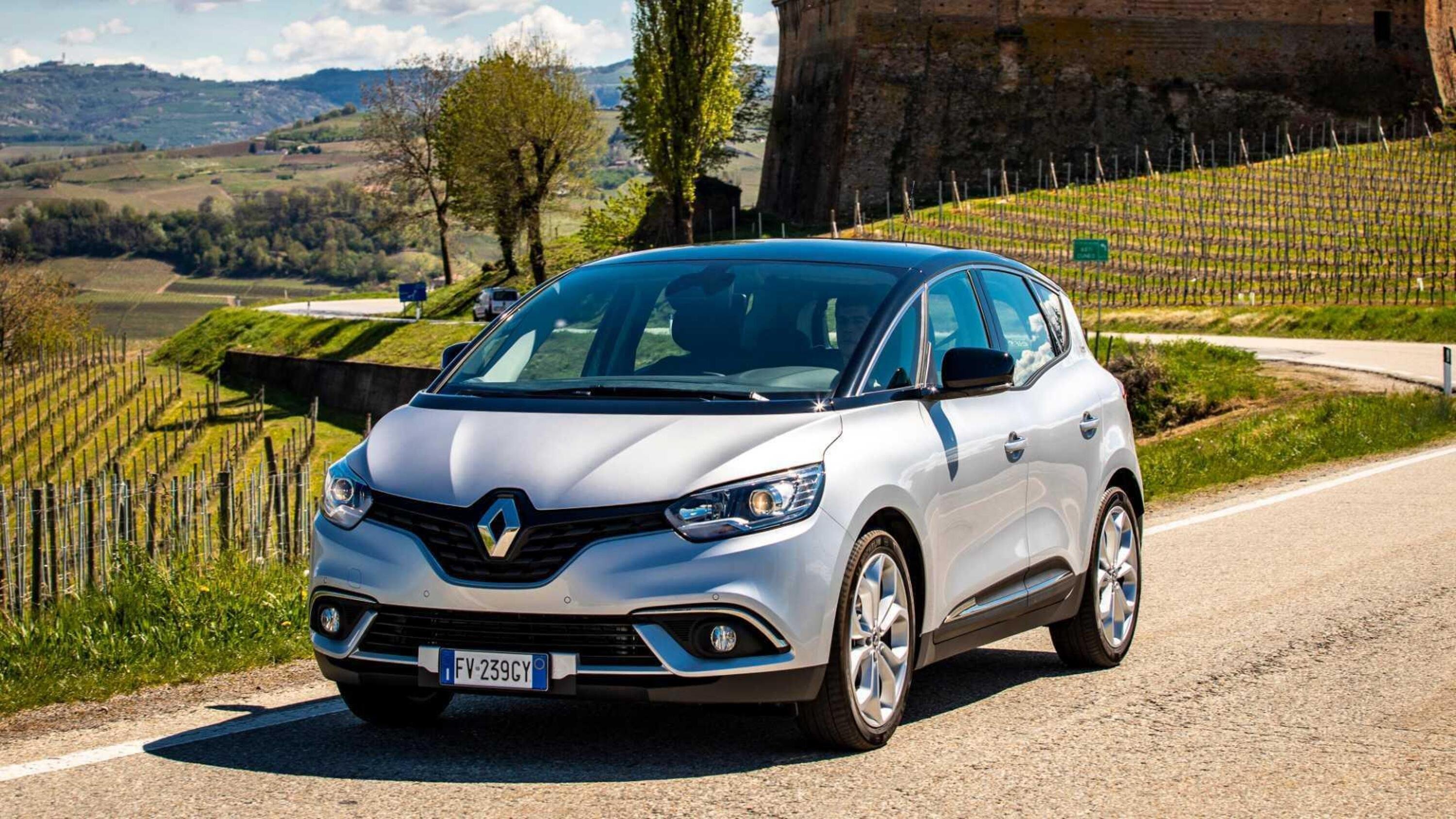 Renault Scénic 1.5 dci energy hybrid assist Bose 110cv