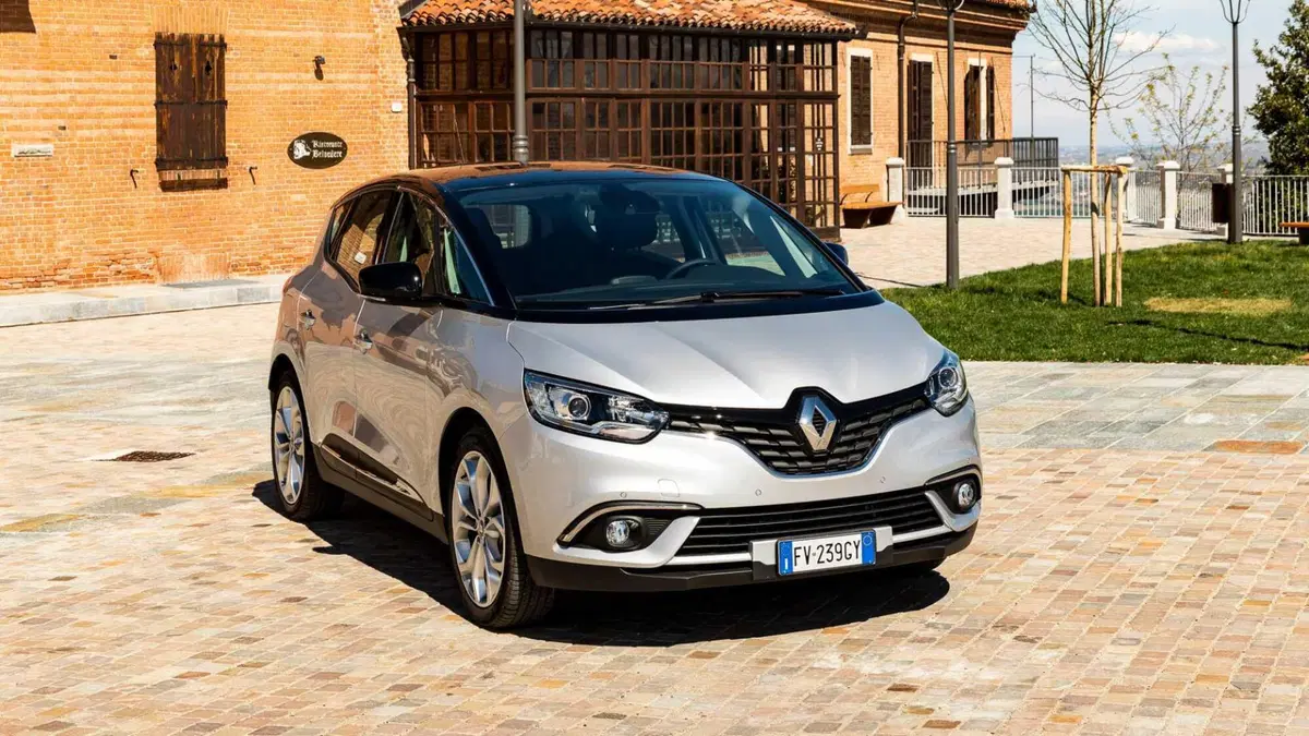 Renault Scénic 1.5 dci energy Business 110cv edc (3)