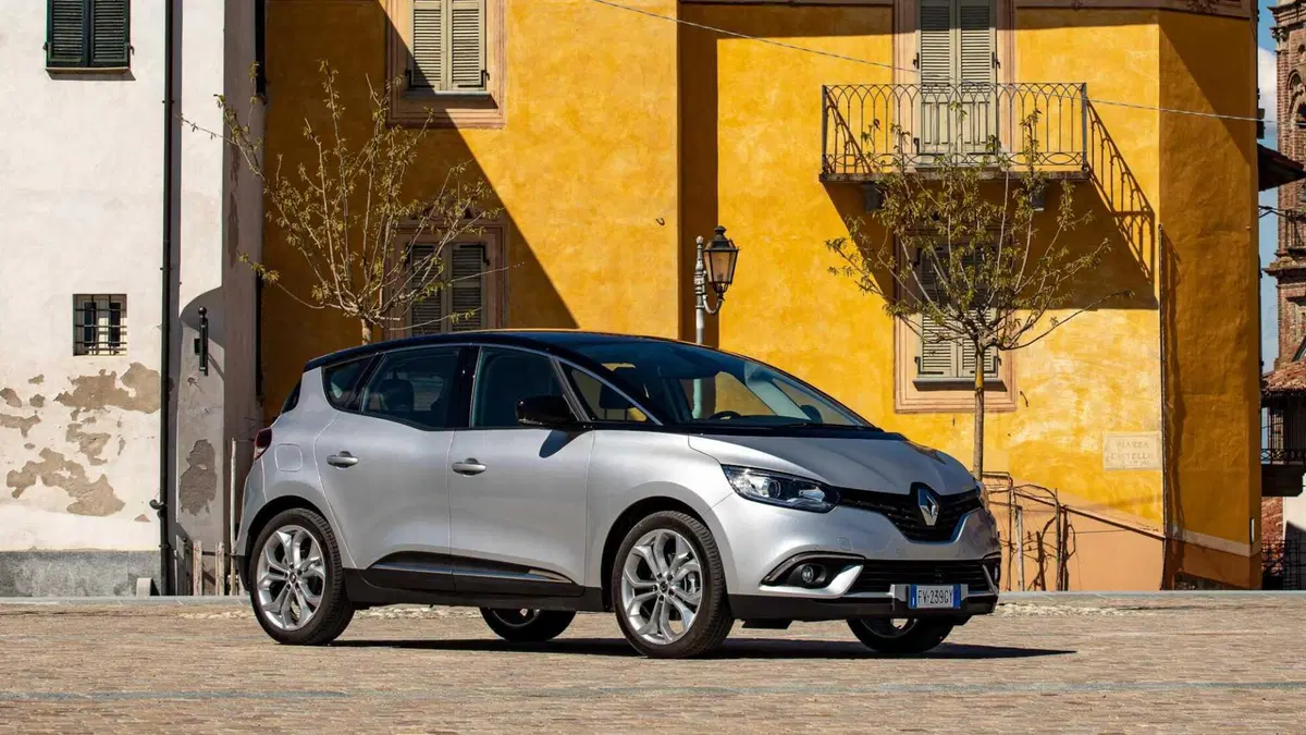 Renault Scénic 1.5 dci energy Business 110cv edc (5)