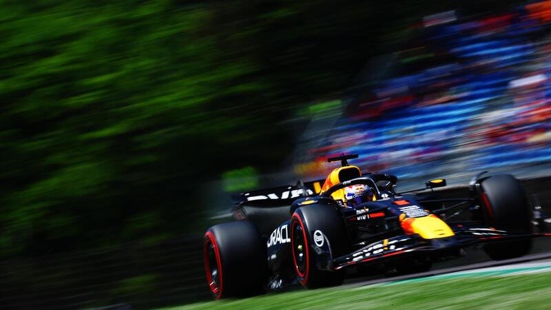  F1. Red Bull, ecco come &egrave; riuscita a risollevare un weekend partito male grazie alla pole di Verstappen