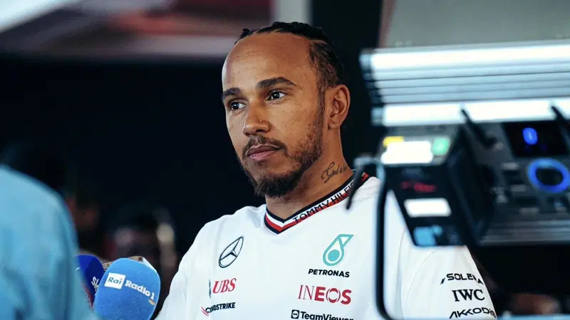 F1. GP Imola 2024, Hamilton pronto alla marea rossa: "Non vedo l'ora di essere pilota Ferrari"