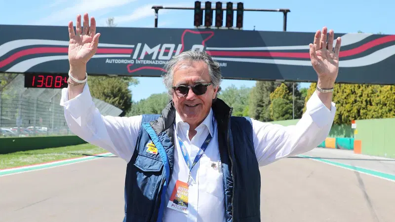 F1. Giancarlo Minardi: "Tanto lavoro per questo GP di Imola in cui ricordiamo Senna, il numero 1"