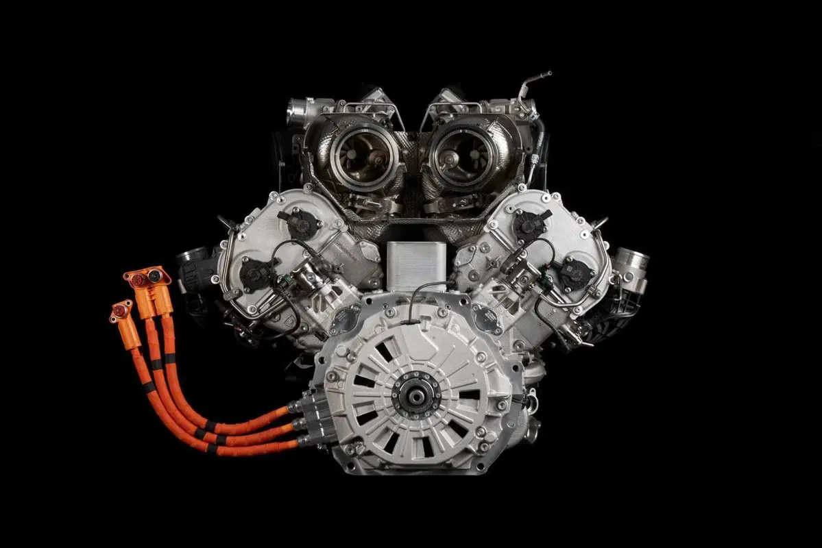 Lamborghini Huracan 634: il V8 biturbo ibrido da 800 CV arriva a 10.000 giri (2)