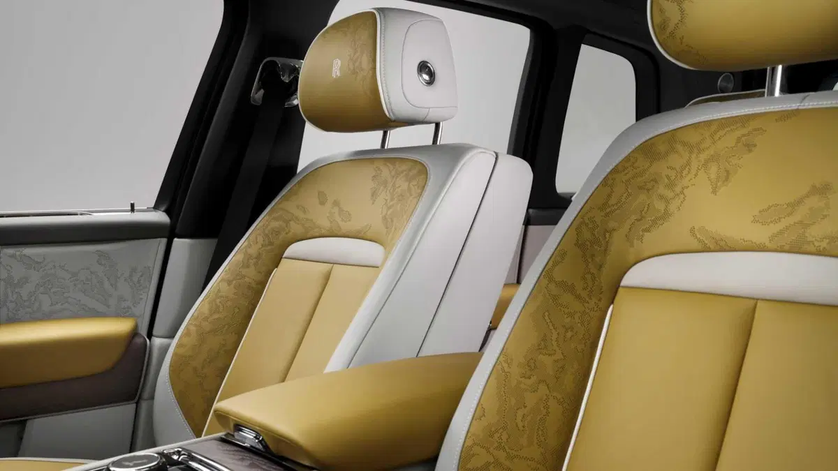 Rolls Royce Cullinan (2018-->>) (7)