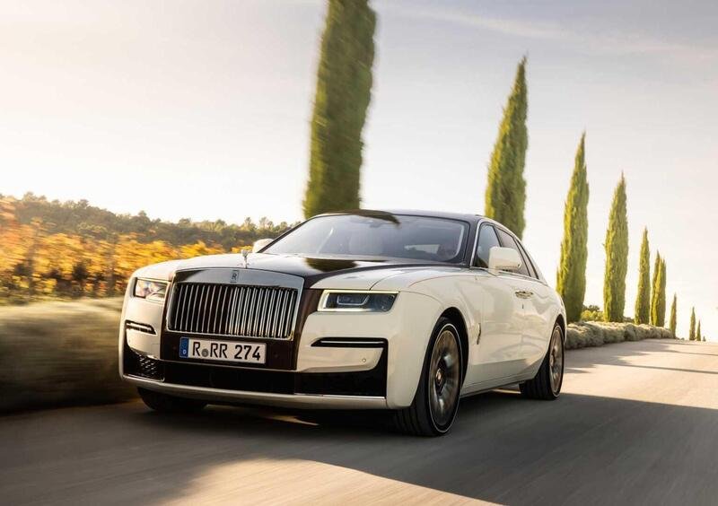 Rolls Royce Ghost (2021-->>) (5)