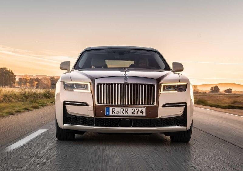 Rolls Royce Ghost (2021-->>) (7)