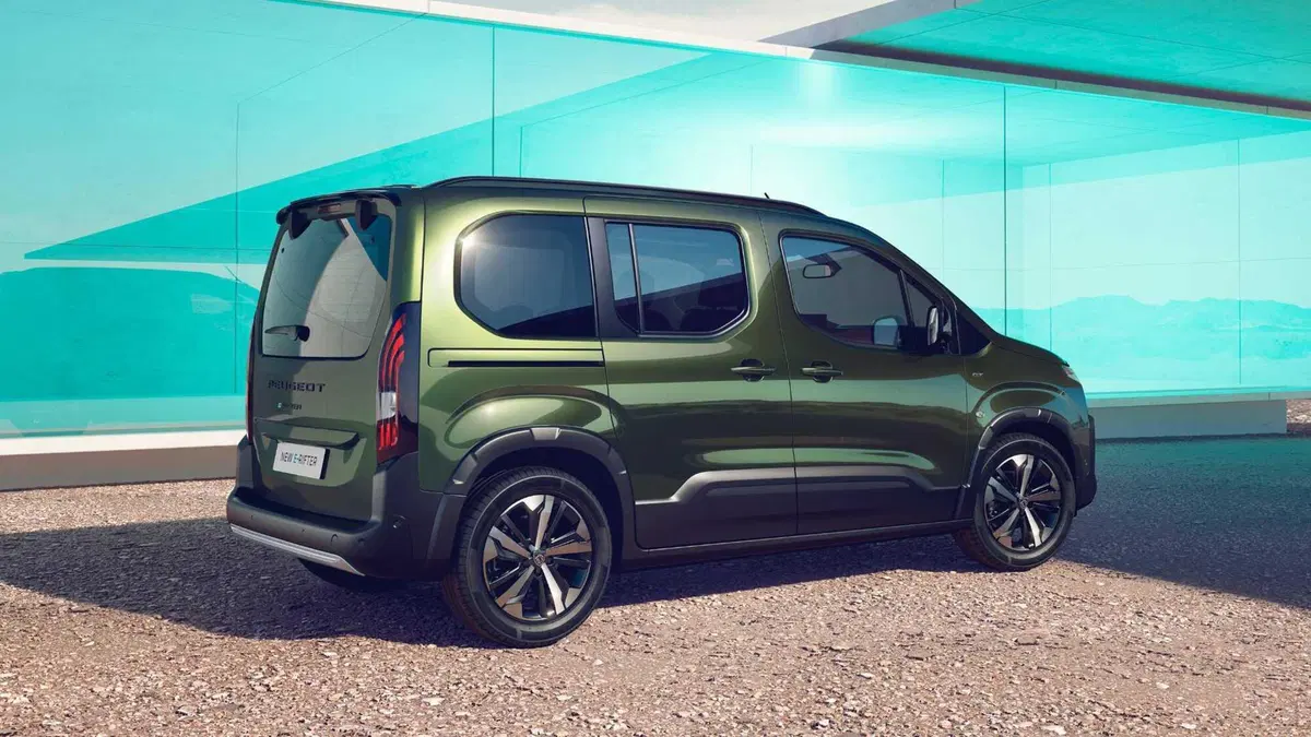 Peugeot Rifter (2024-->>) (5)