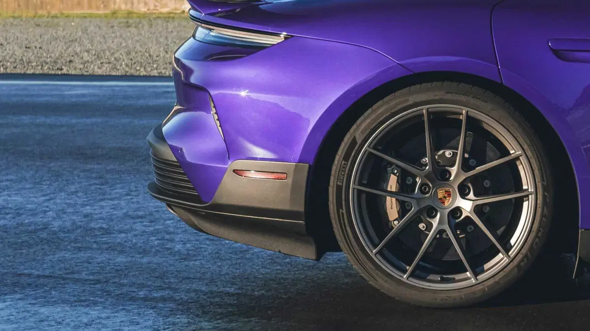 Porsche Taycan Turbo GT con pacchetto Weissach (16)