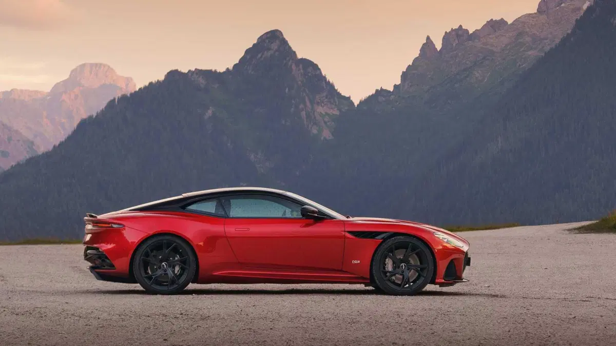 Aston Martin DBS Superleggera DBS (Superleggera) Coupe 5.2 V12 auto (27)