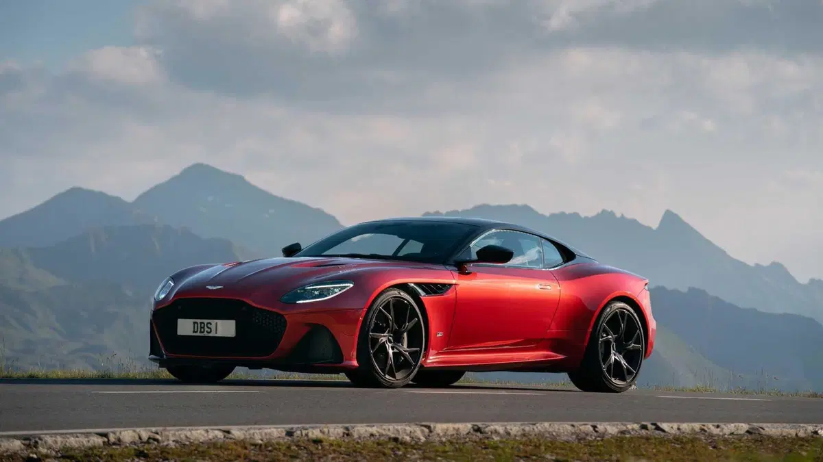 Aston Martin DBS Superleggera DBS (Superleggera) Coupe 5.2 V12 auto (2)