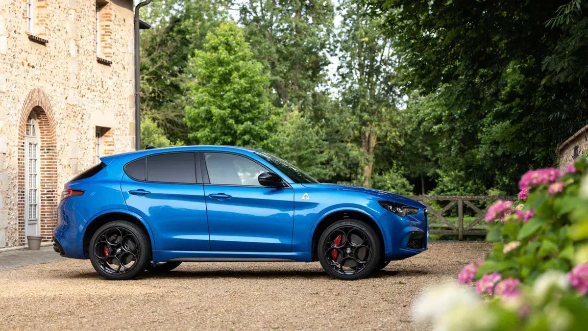Alfa Romeo Stelvio 2.9 V6 Quadrifoglio Q4 520cv auto (2)