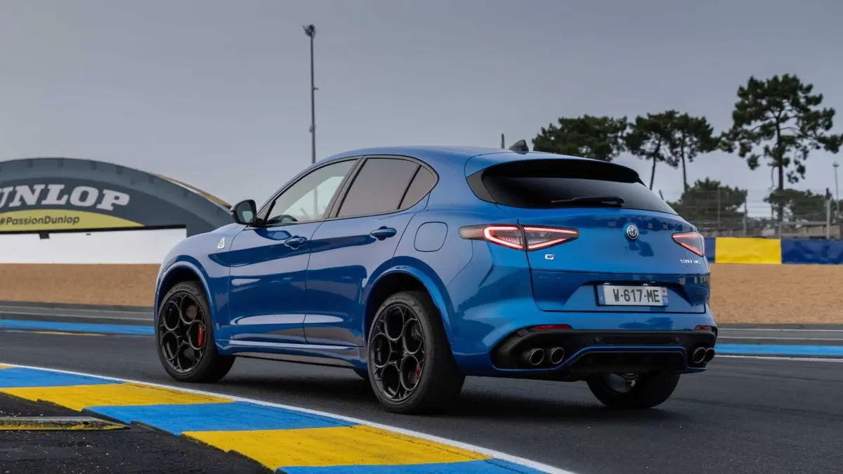 Alfa Romeo Stelvio 2.9 V6 Quadrifoglio Q4 520cv auto (5)