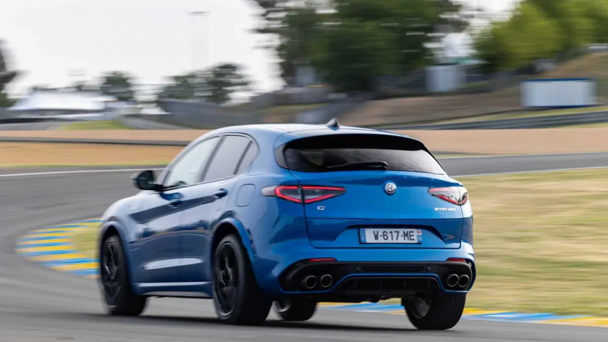 Alfa Romeo Stelvio 2.9 V6 Quadrifoglio Q4 520cv auto (6)
