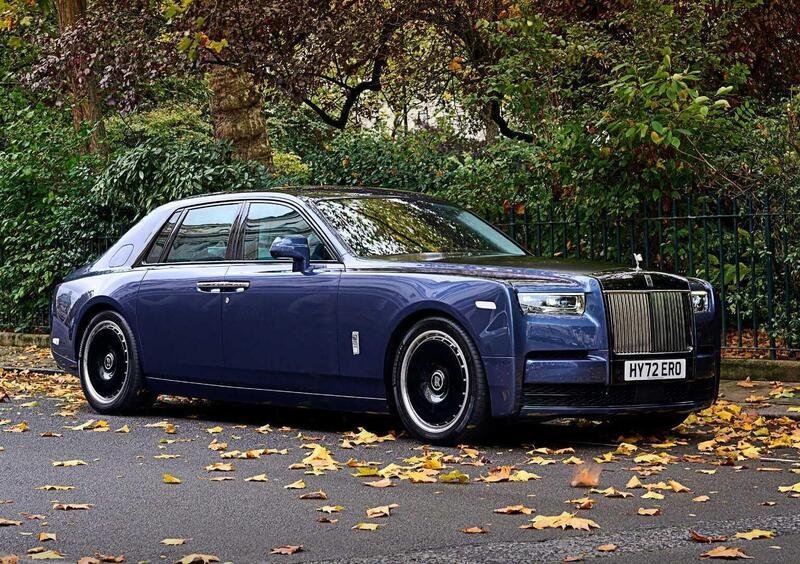 Rolls Royce Phantom (2017-->>) (2)