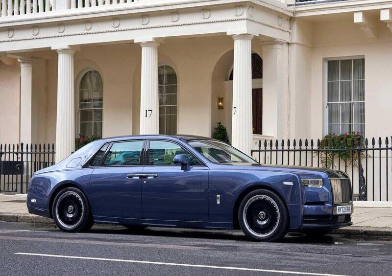 Rolls Royce Phantom (2017-->>) (5)
