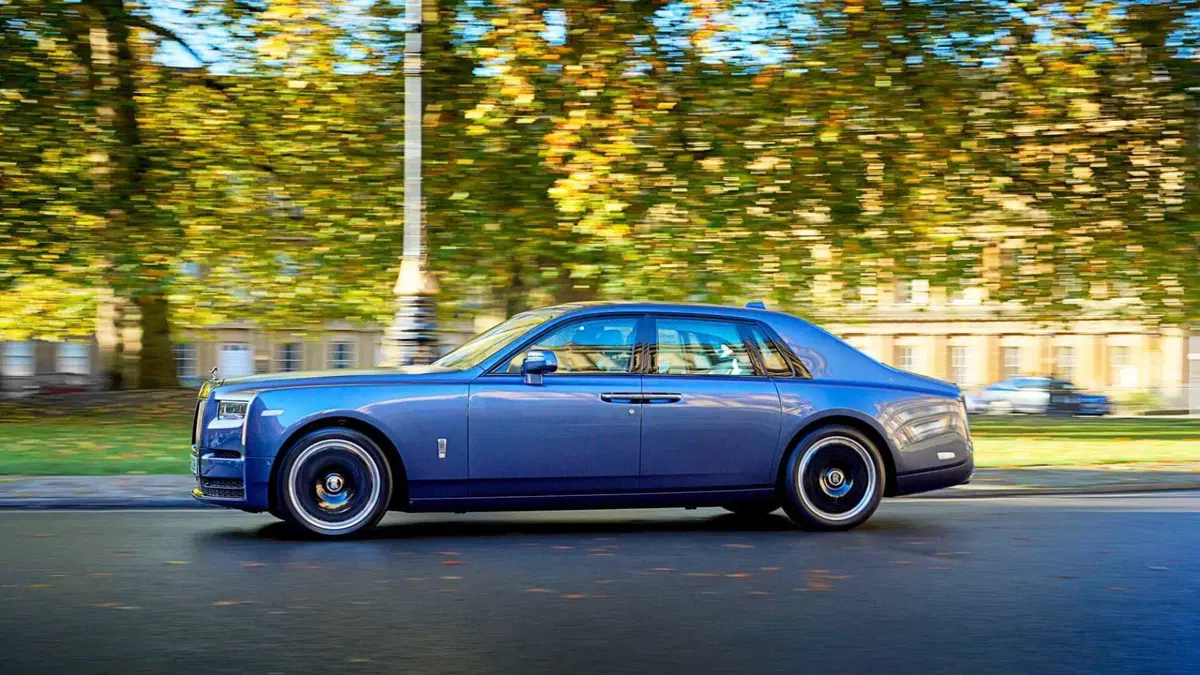 Rolls Royce Phantom (8)