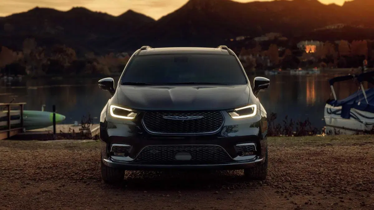 Chrysler Pacifica (3)