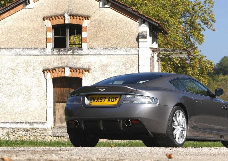 Aston Martin DBS (2008-->>) (3)