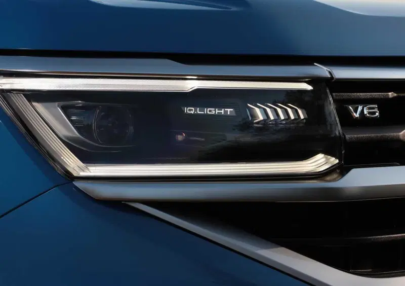 Volkswagen Amarok (2023-->>) (14)