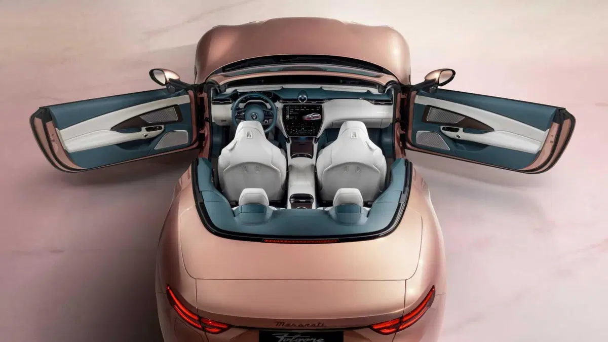 Maserati Grancabrio Folgore awd (9)