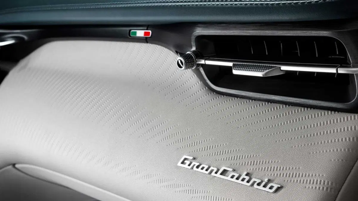 Maserati Grancabrio Folgore awd (32)