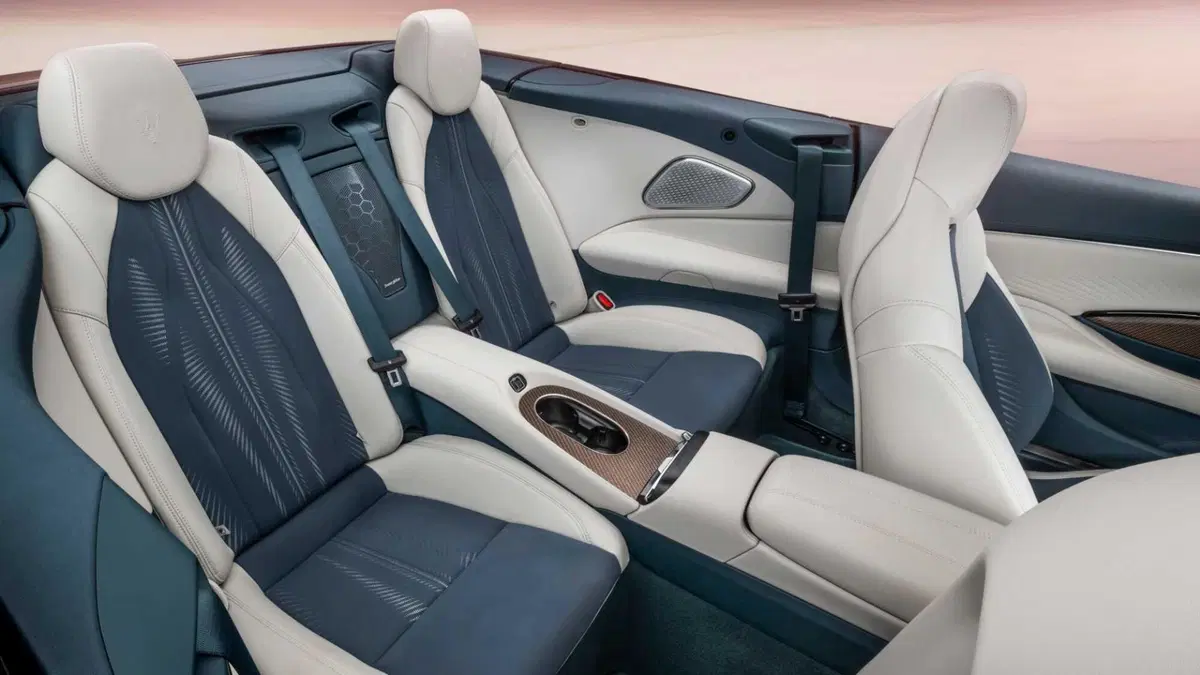 Maserati Grancabrio Folgore awd (16)