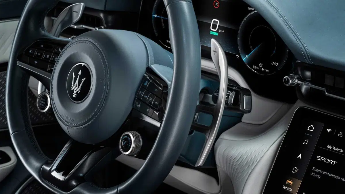 Maserati Grancabrio Folgore awd (18)