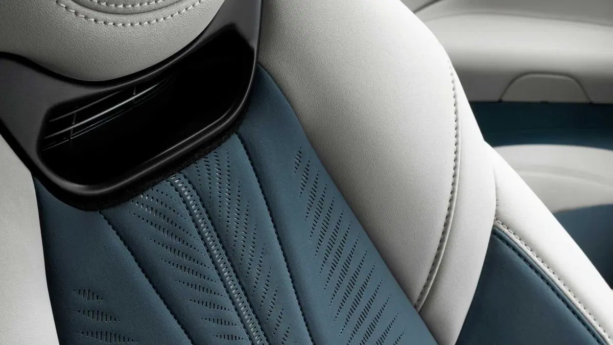 Maserati Grancabrio Folgore awd (29)