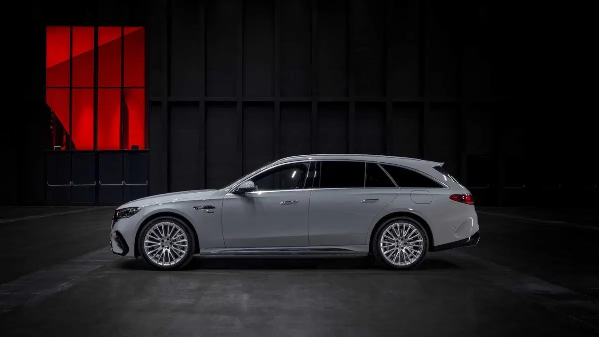 Mercedes-Benz Classe E Station Wagon AMG 53 hybrid Advanced Plus Edition 1 AMG 4matic+ auto (3)