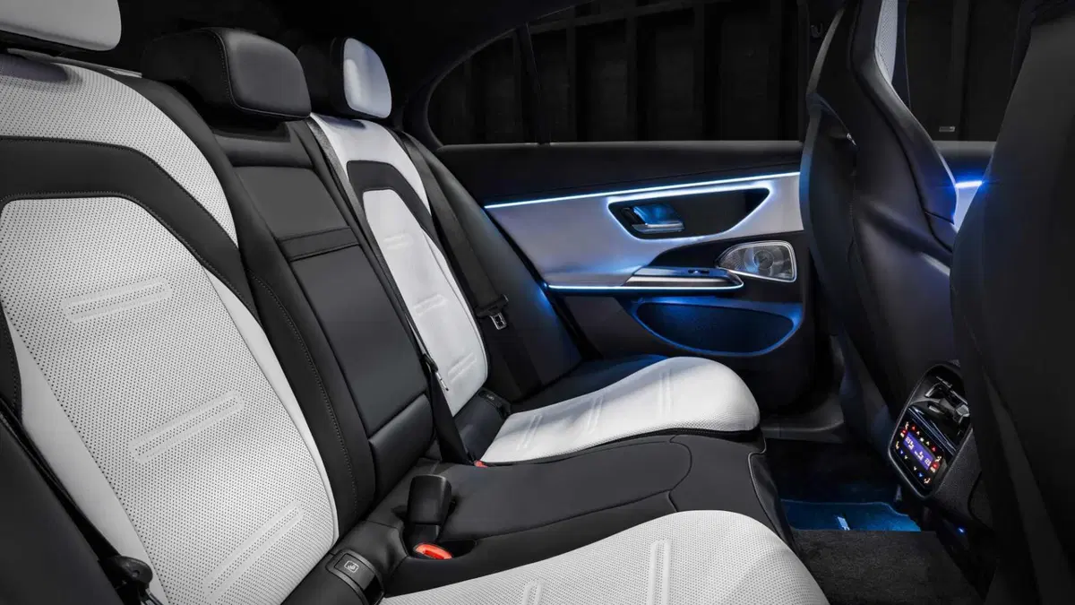 Mercedes-Benz Classe E AMG 53 hybrid Premium Plus 4matic+ auto (9)