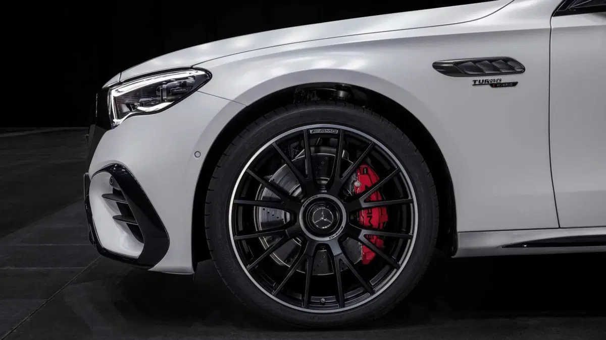 Mercedes-Benz Classe E AMG 53 hybrid Premium Plus 4matic+ auto (11)